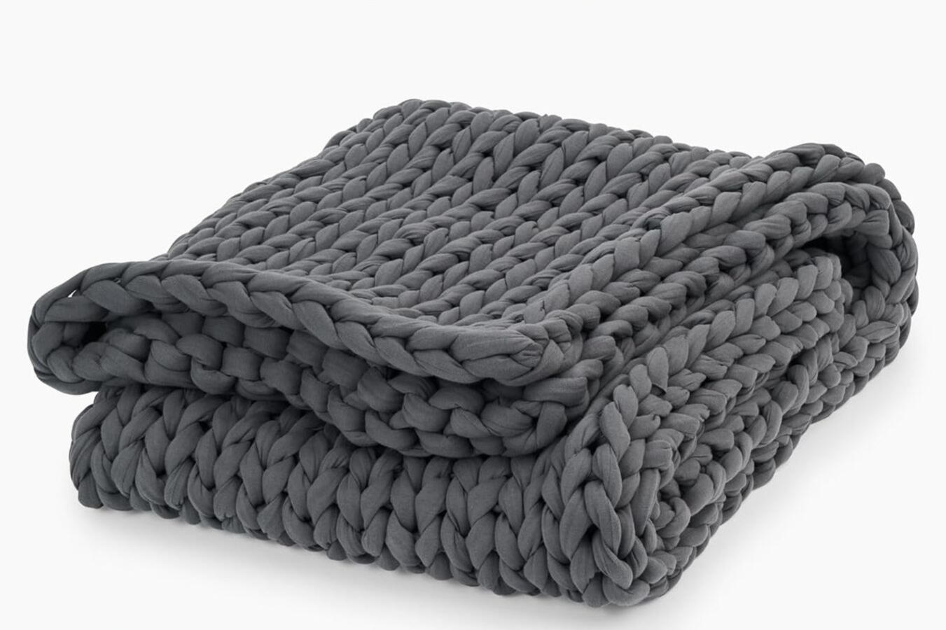 Bearaby Weighted Blanket – Chunky Knit, No Fill Bearaby hand-knit weighted blanket displayed in soft cotton layers with open weave
